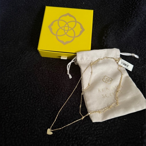 Kendra Scott Gold Heart Pendant Necklace - Picture 3 of 5